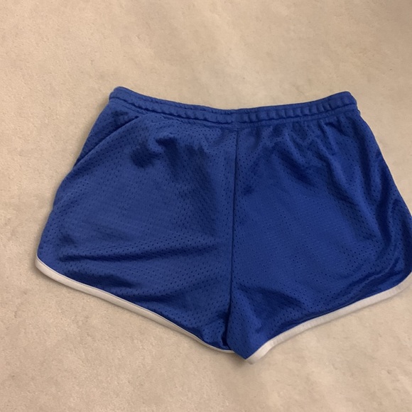 Puma athletic shorts - Picture 2 of 2